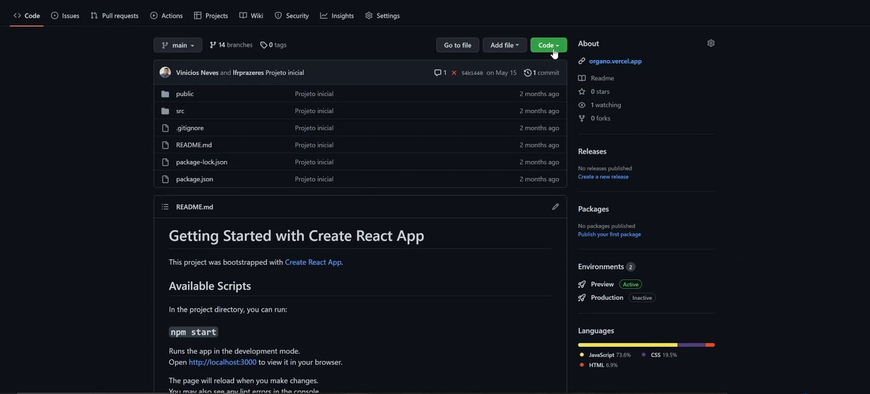 Página do GitHub com o botão "Code" em destaque no canto supeior direito da tela